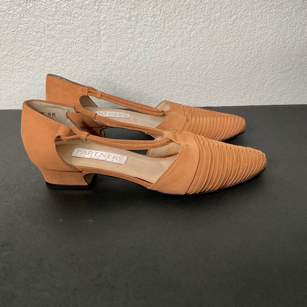 Vintage Low Block Heel Tan By Partners For Mervyns Size 6